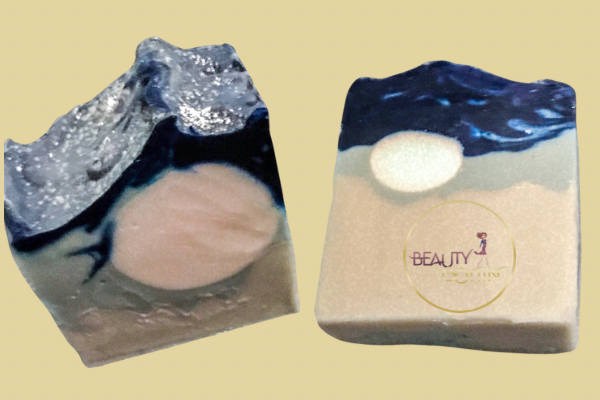 Landscape-Seife mit Mond, Vogel und Landschaft